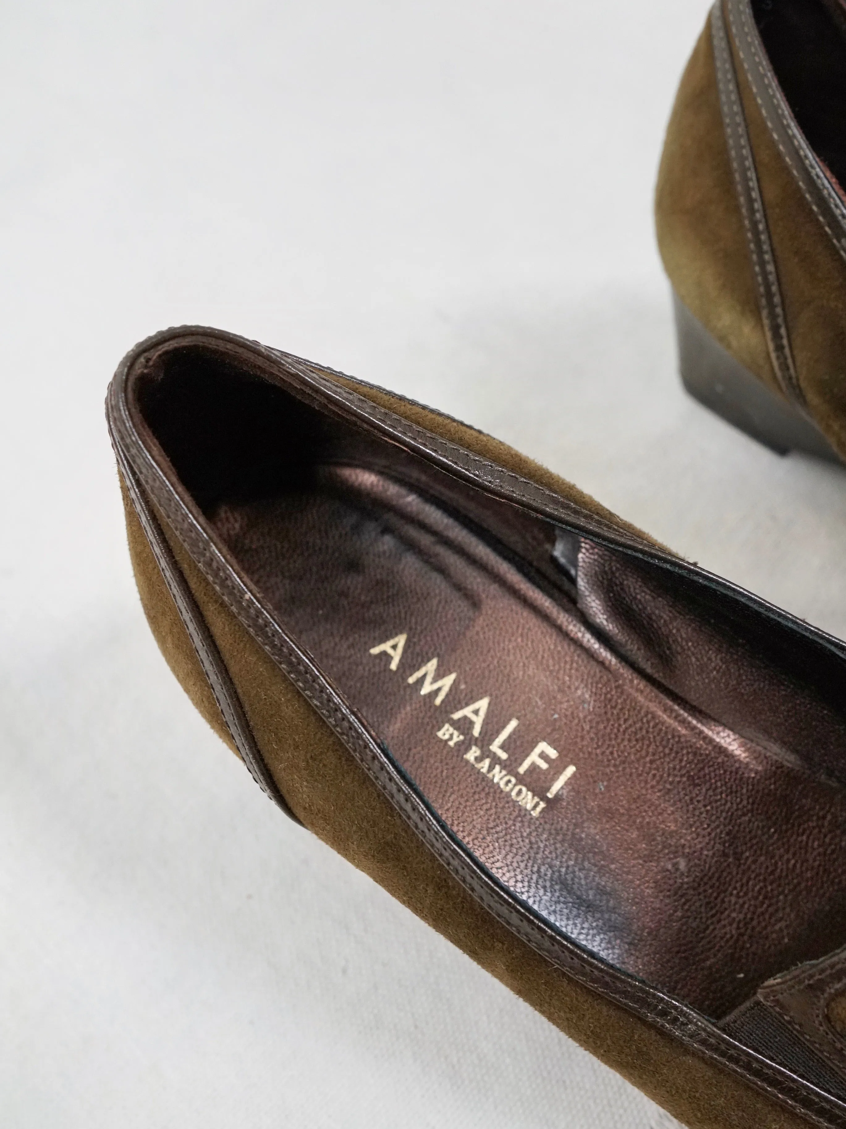 Amalfi by Rangoni Olive Suede Shoes | 10 N