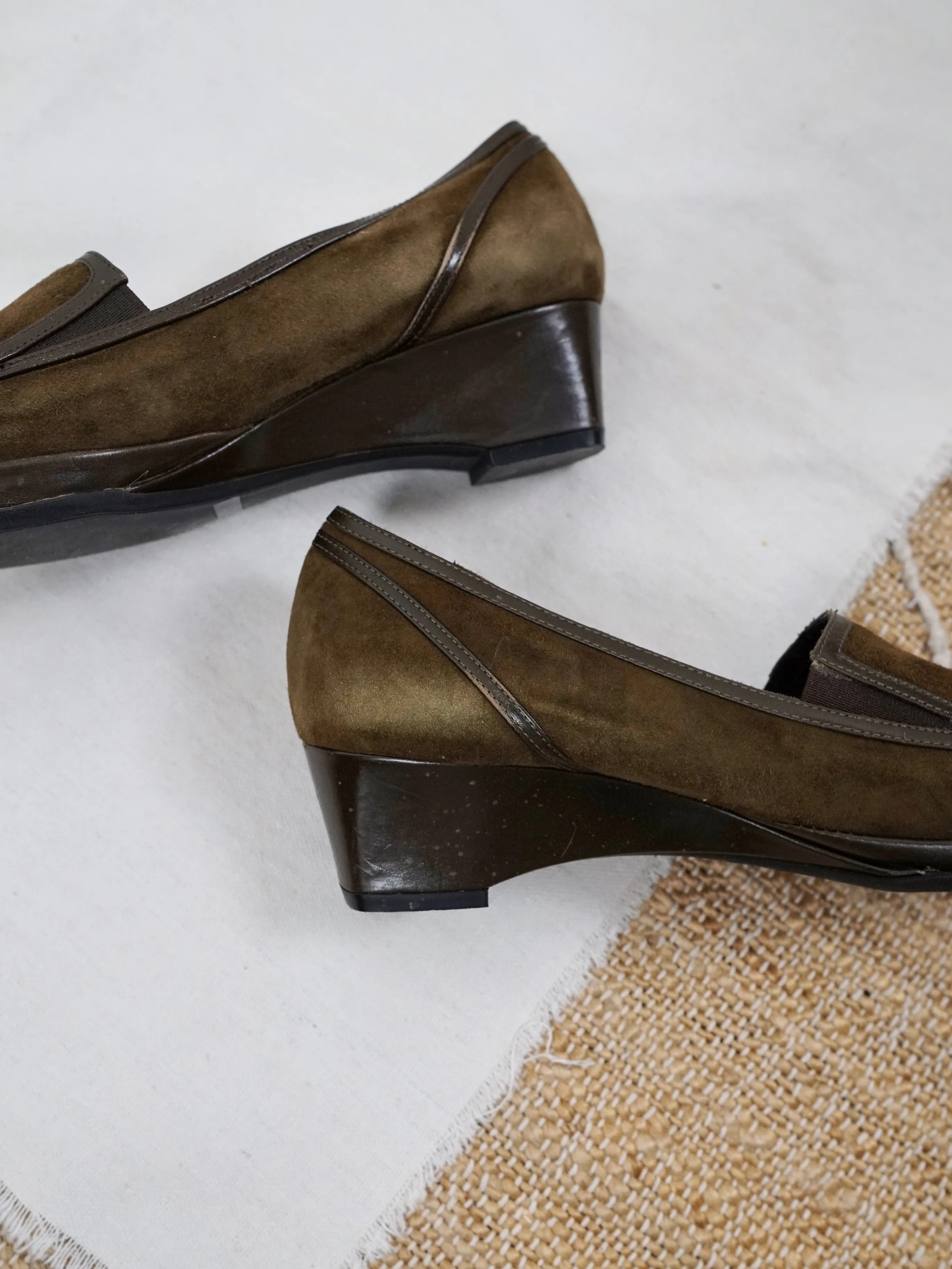 Amalfi by Rangoni Olive Suede Shoes | 10 N