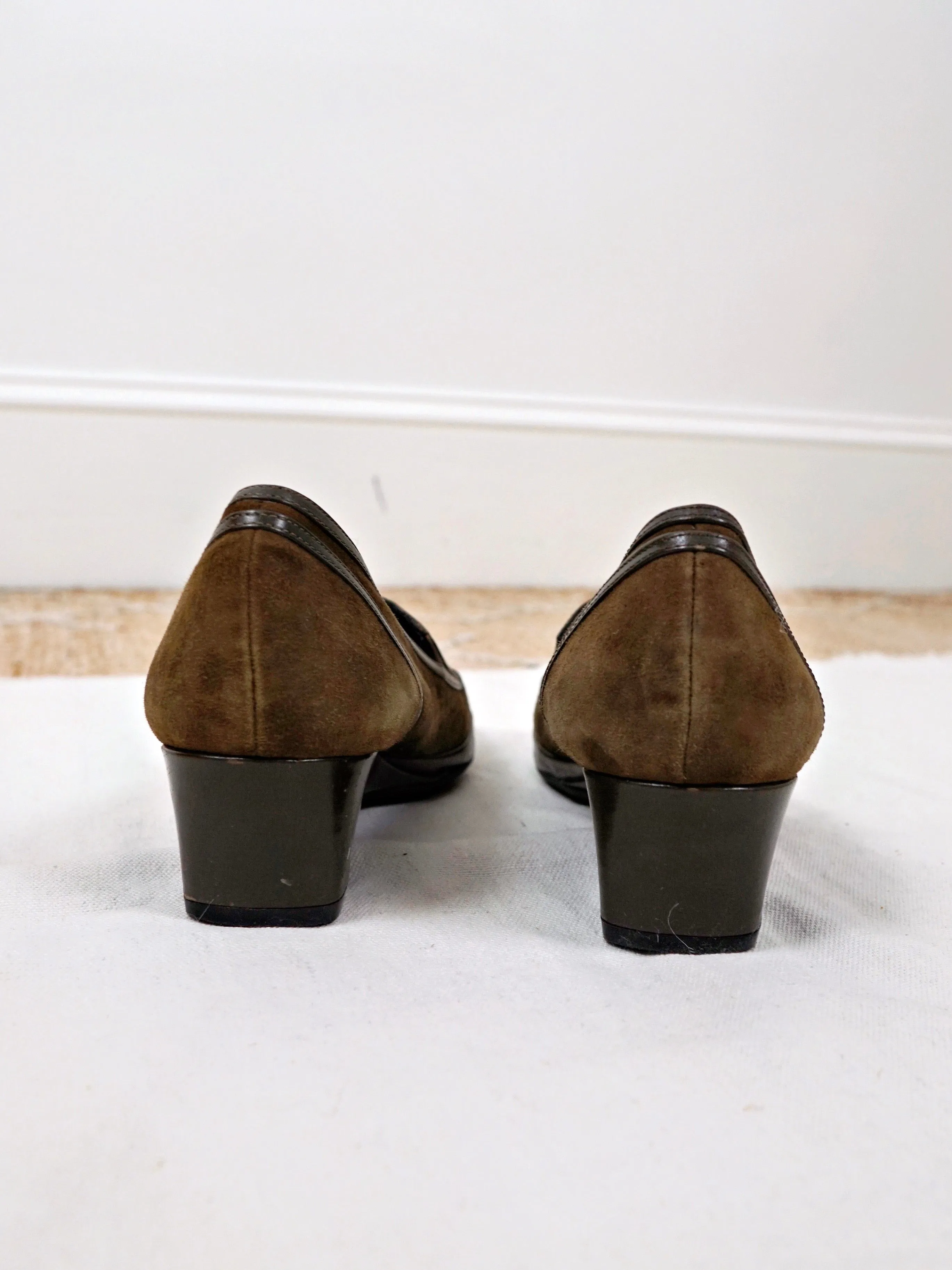 Amalfi by Rangoni Olive Suede Shoes | 10 N