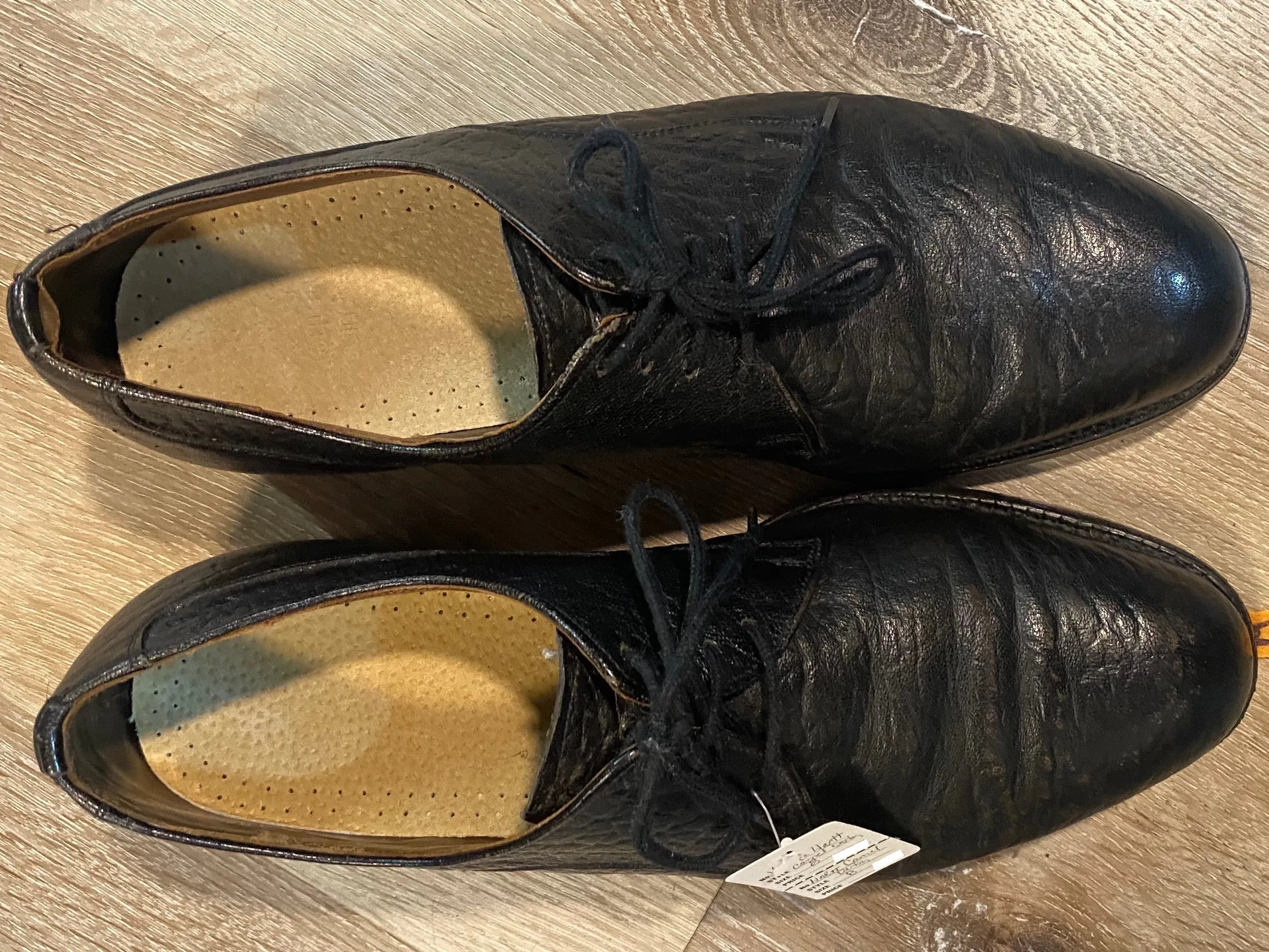 Hartt Derby Shoes 8M 41 (Canada)