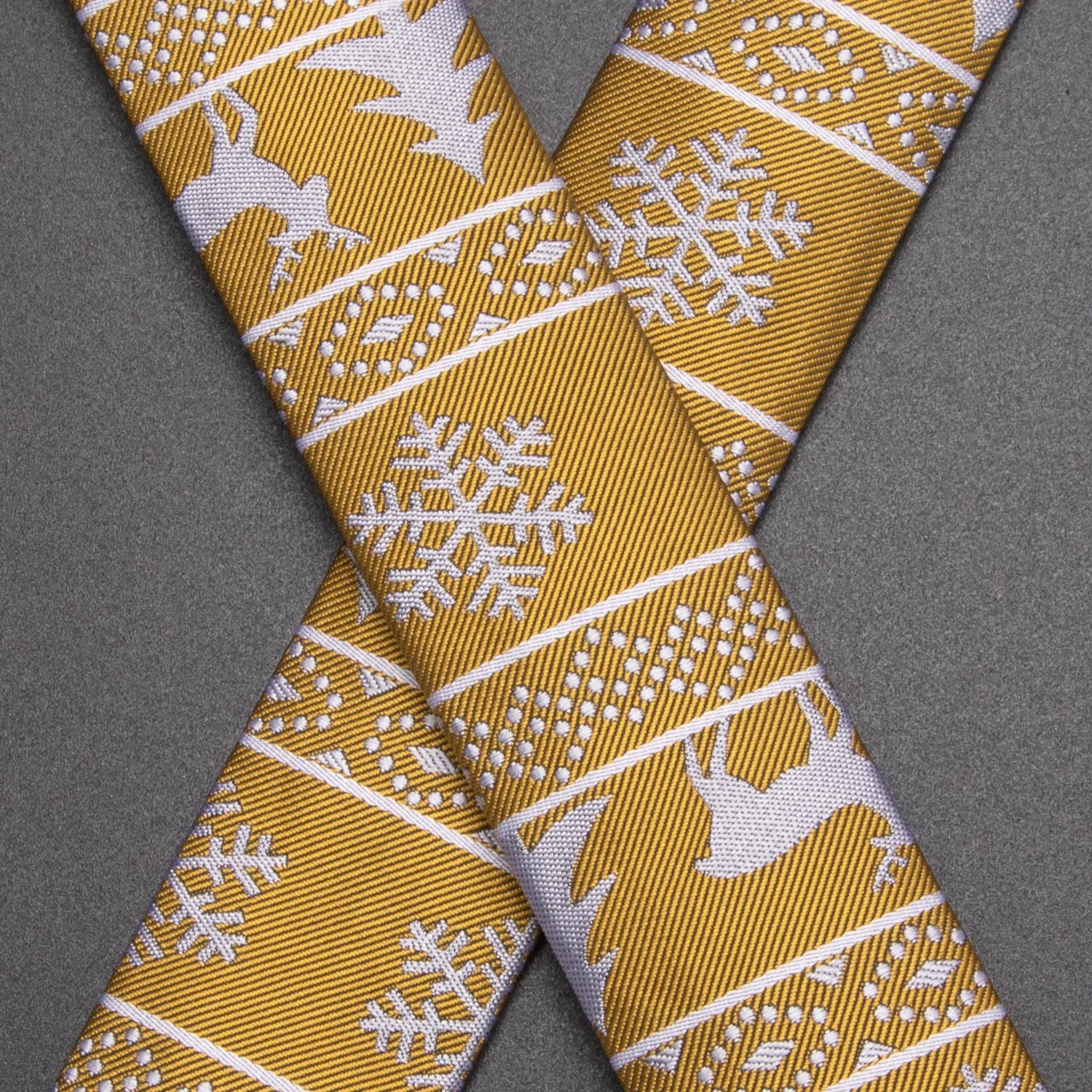 Hi-Tie Gold Chritsmas Novelty Suspender Bow Tie Hanky Cufflinks Set