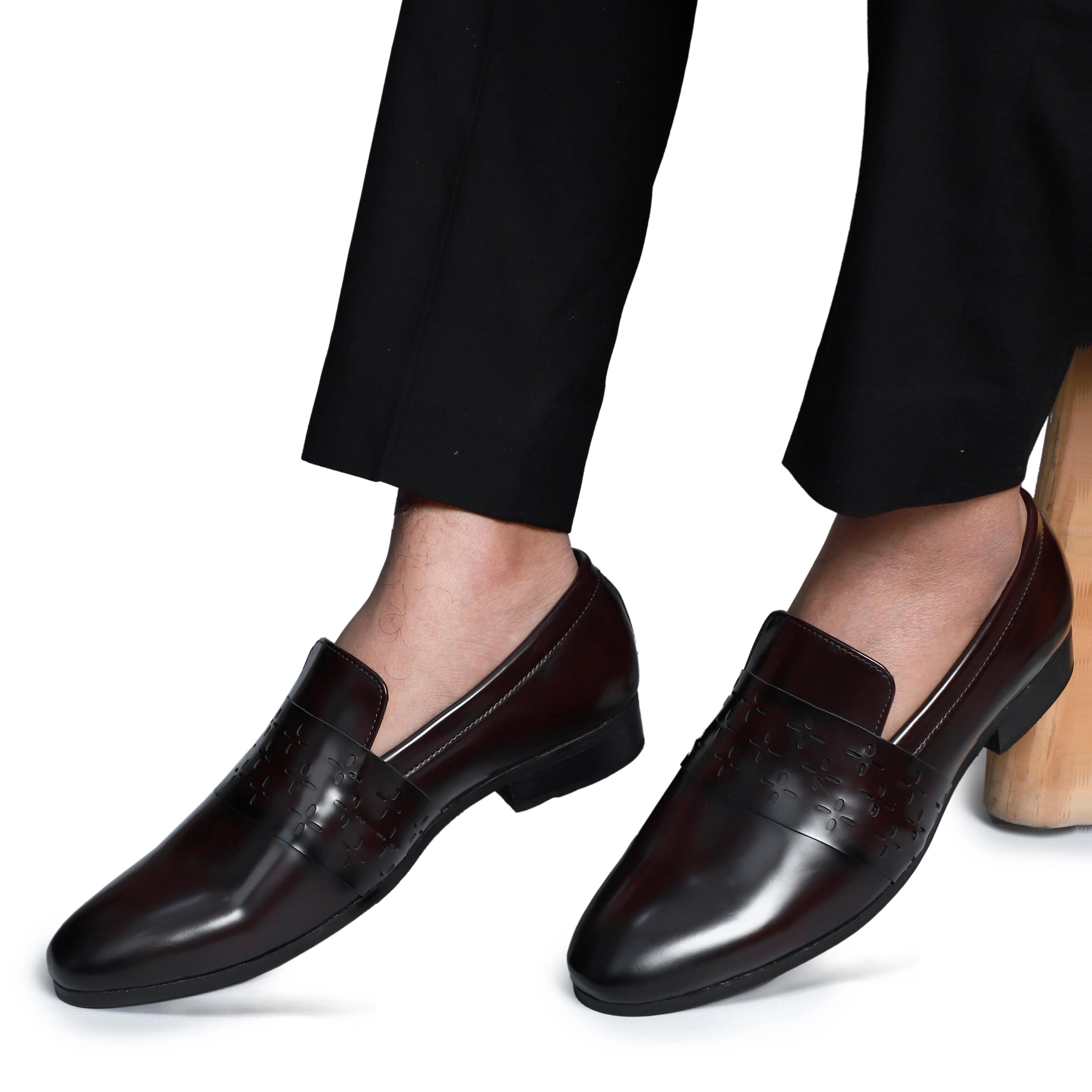 NICHE Wine Bodo Designer Vamp Loafers